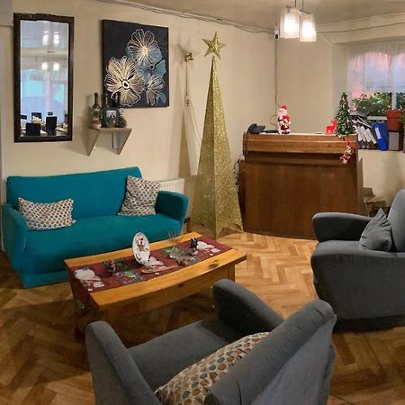 Hostal Hellen Puerto Natales Zewnętrze zdjęcie