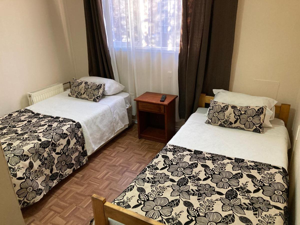 Hostal Hellen Puerto Natales Zewnętrze zdjęcie