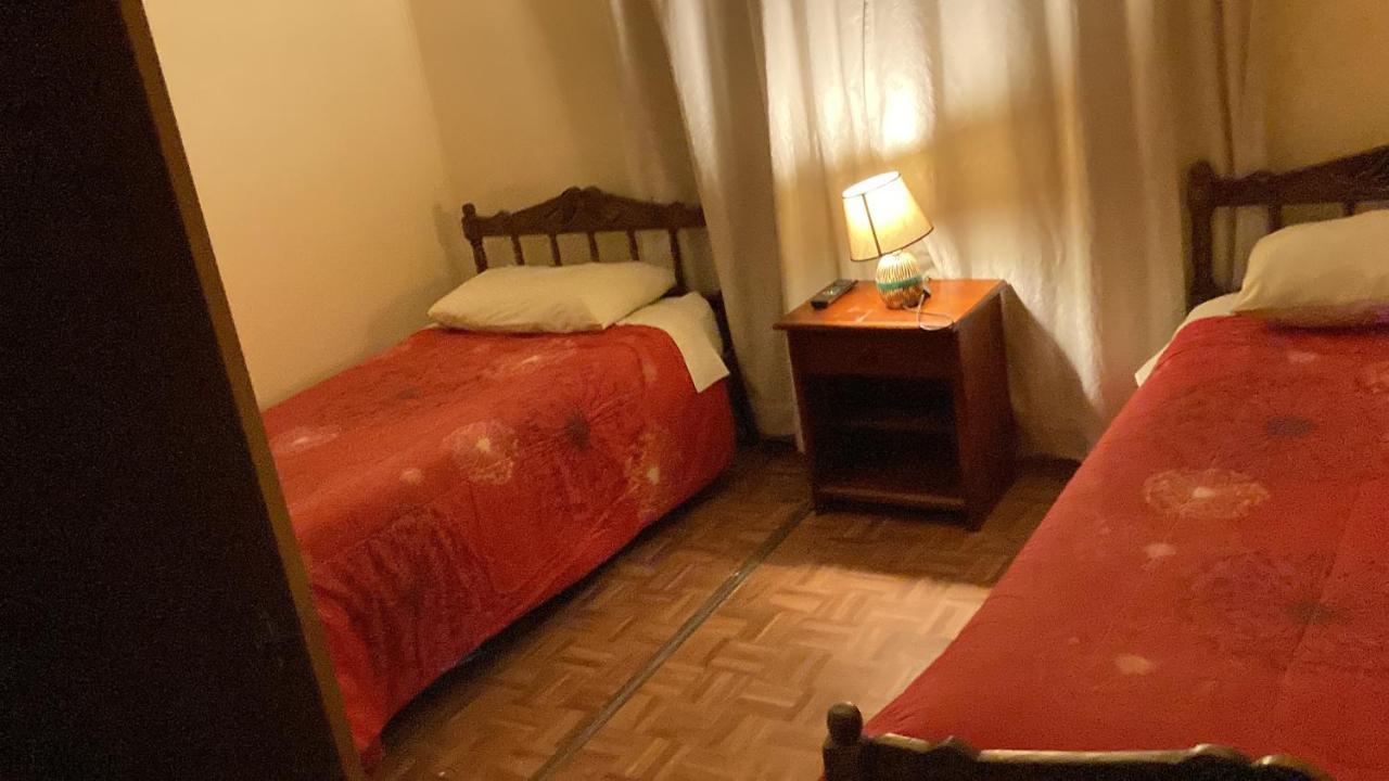 Hostal Hellen Puerto Natales Zewnętrze zdjęcie
